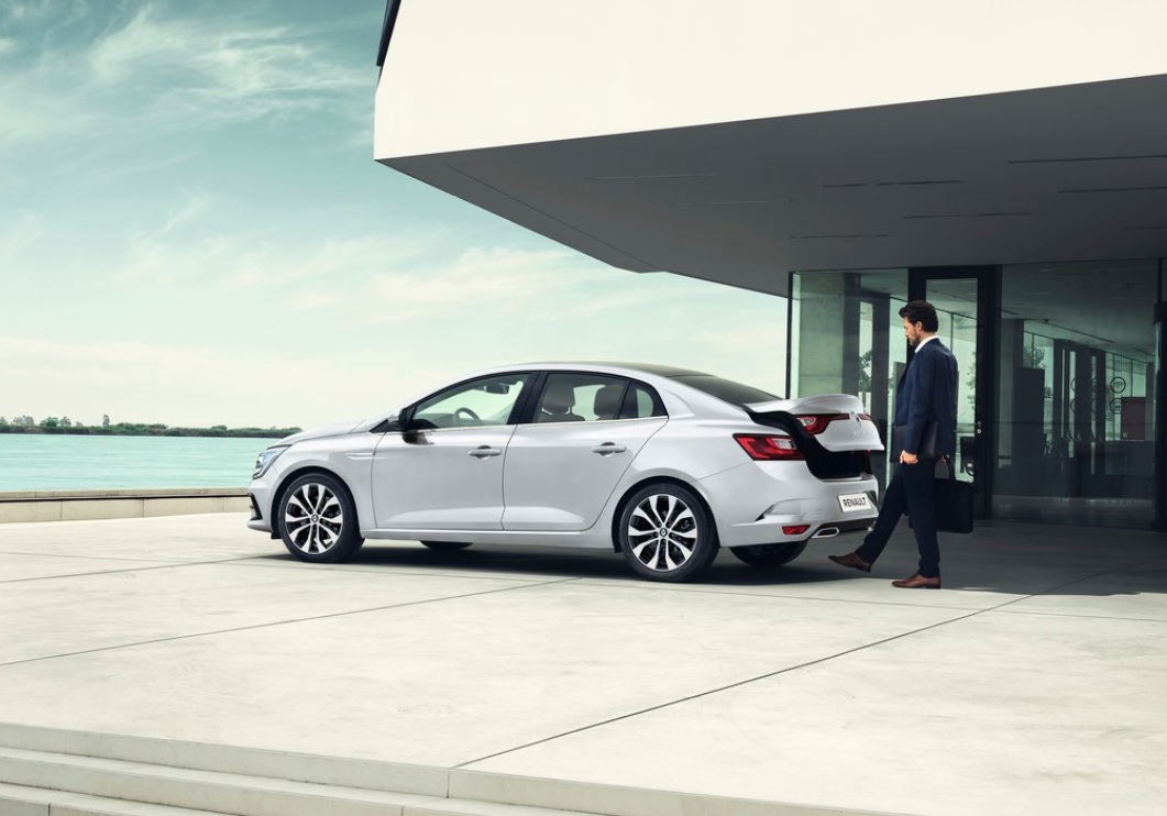 2021 Renault Megane 1.5 Blue dCi Icon 2021 Renault Megane 1.5 Blue dCi 115 HP Icon EDC Technical Specs